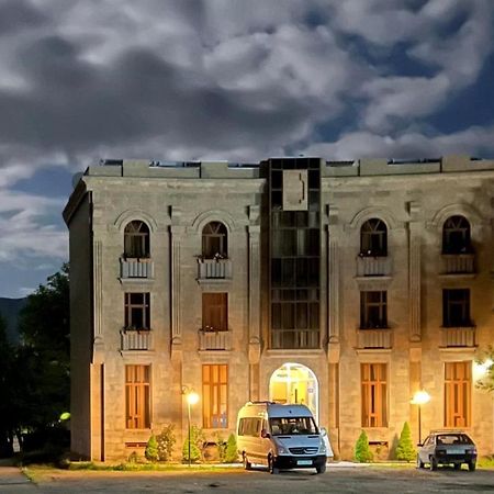Arpa Hotel Yeghegnadzor Екстериор снимка
