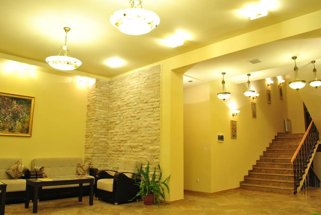 Arpa Hotel Yeghegnadzor Екстериор снимка