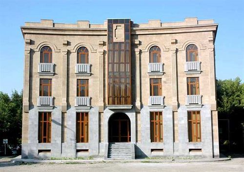 Arpa Hotel Yeghegnadzor Екстериор снимка